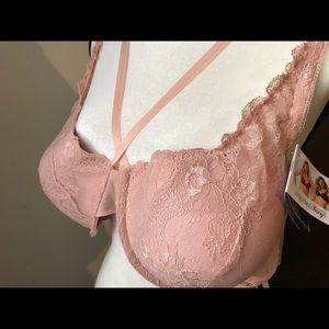 Smart and sexy size 42D blush pink underwire bra